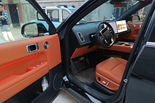 Li Auto L6 2025, 10900 км, за 34549 USD - фото 17