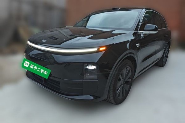 Li Auto L6 · 2025 год