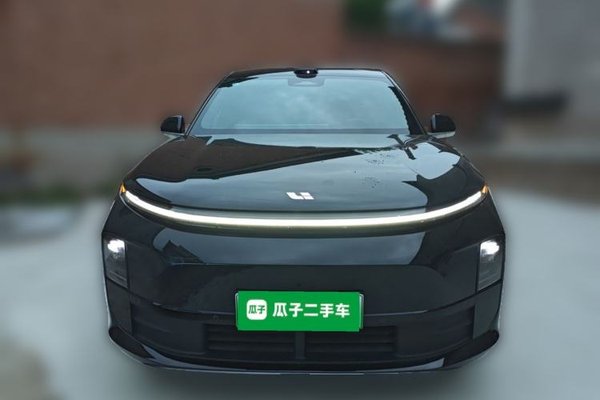 Li Auto L6 2025, 10900 км, за 34549 USD