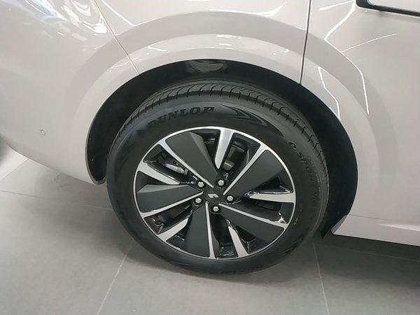 Li Auto L6 2025, 20299 км, за 30912 USD - фото 10