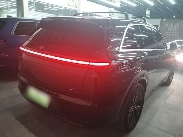 Li Auto L7 2023, 37700 км, за 31431 USD