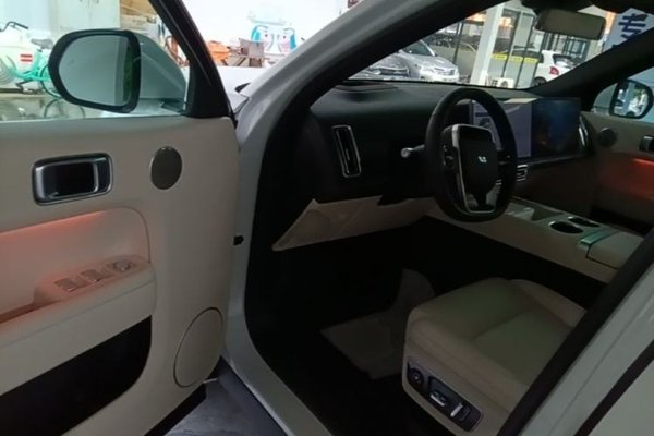 Li Auto L7 2023, 37900 км, за 31879 USD - фото 24