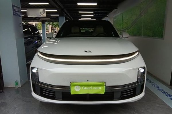 Li Auto L7 2023, 37900 км, за 31879 USD