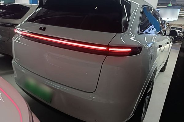 Li Auto L7 2023, 59800 км, за 27356 USD