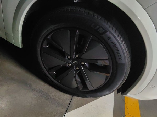 Li Auto L7 2024, 20600 км, за 33934 USD