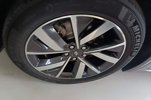 Li Auto L8 2023, 141800 км, за 30053 USD - фото 8