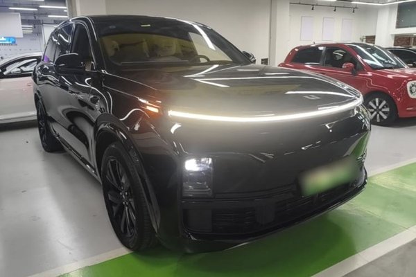 Li Auto L8 2023, 39600 км, за 32692 USD