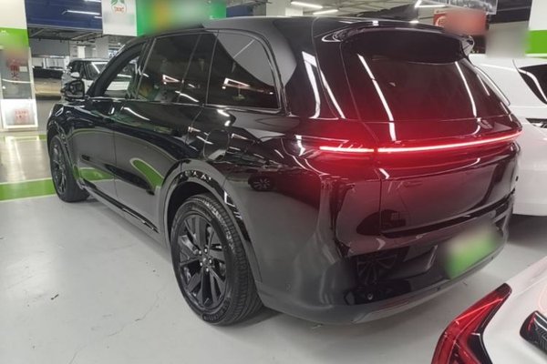 Li Auto L8 2023, 39600 км, за 32692 USD