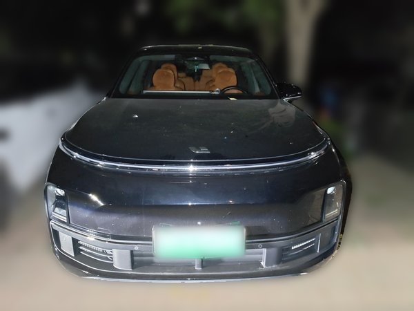 Li Auto L8 2023, 49100 км, за 30689 USD