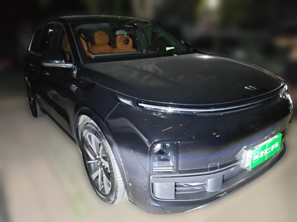 Li Auto L8 2023, 49100 км, за 30689 USD