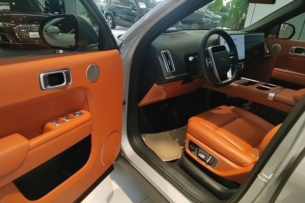 Li Auto L8 2023, 58900 км, за 33402 USD - фото 18