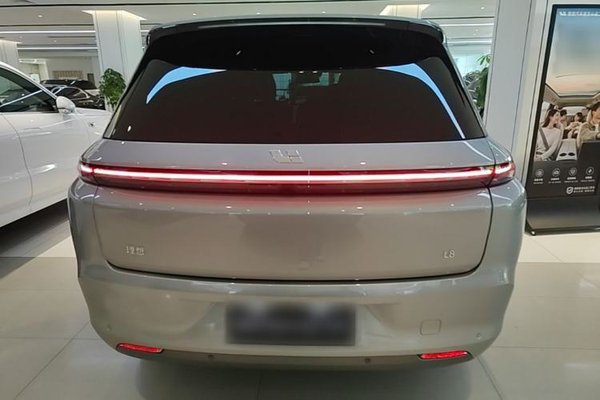 Li Auto L8 2023, 58900 км, за 33402 USD - фото 8