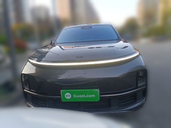 Li Auto L8 2023, 64000 км, за 31236 USD