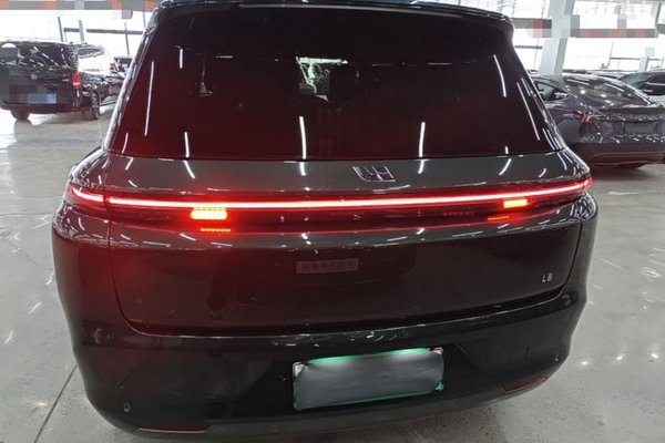Li Auto L8 2023, 36500 км, за 32366 USD