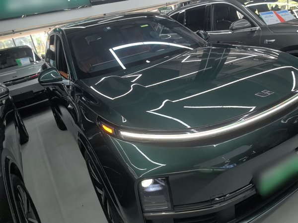 Li Auto L8 2023, 45300 км, за 34326 USD