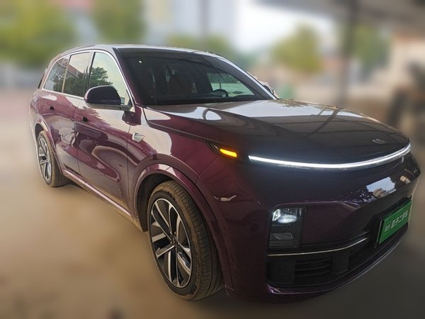Li Auto L8 2023, 103000 км, за 27269 USD