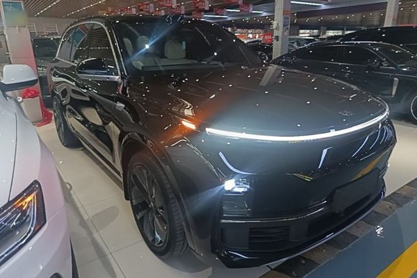 Li Auto L8 2024, 44400 км, за 39941 USD
