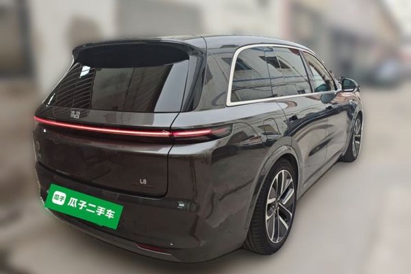 Li Auto L8 2024, 14400 км, за 39393 USD