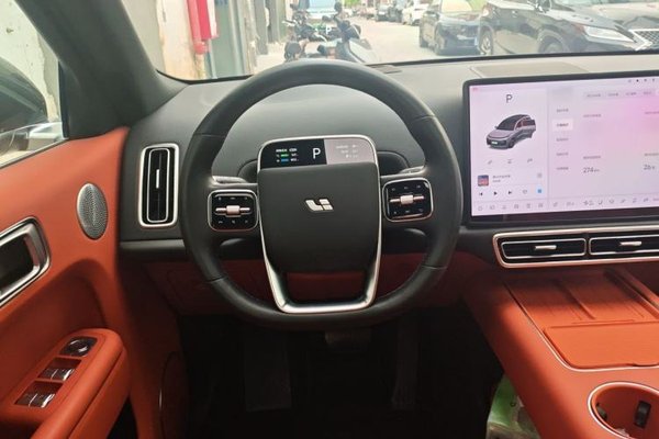 Li Auto L8 2024, 14400 км, за 39393 USD - фото 7