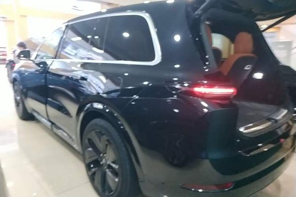 Li Auto L9 2022, за 38043 USD - фото 13