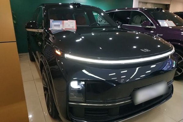 Li Auto L9 2022, за 38043 USD