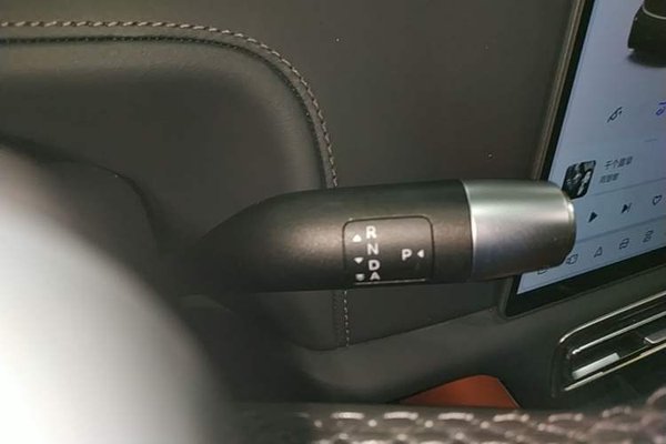 Li Auto L9 2022, за 38043 USD - фото 22