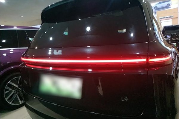 Li Auto L9 2022, за 38043 USD