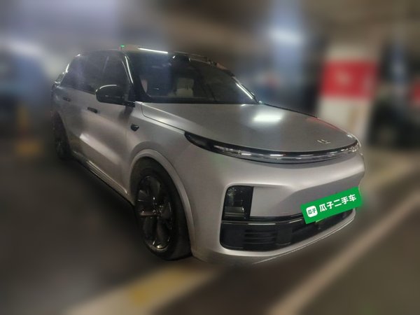 Li Auto L9 2022, 62000 км, за 36863 USD