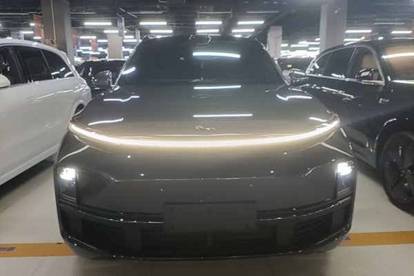 Li Auto L9 2022, 81300 км, за 36997 USD