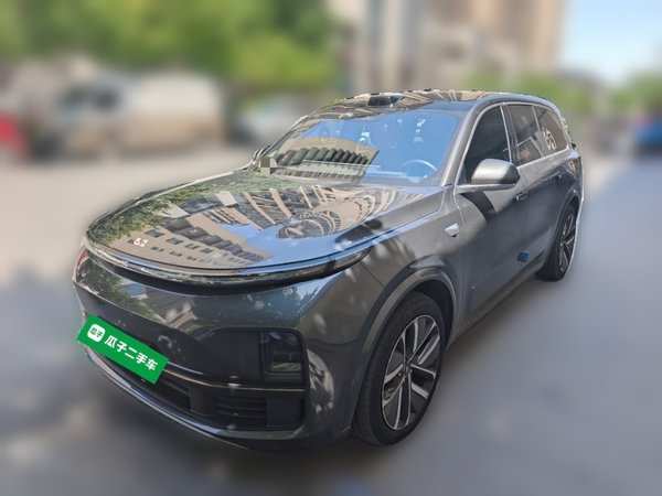 Li Auto L9 · 2022 год
