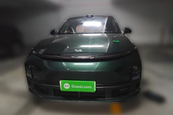 Li Auto L9 2022, 35000 км, за 42805 USD