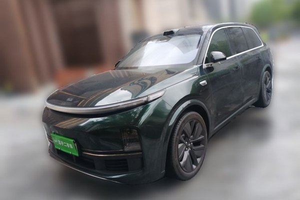 Li Auto L9 · 2022 год