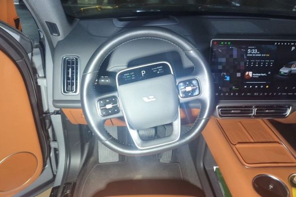 Li Auto L9 2022, 69800 км, за 35285 USD - фото 11