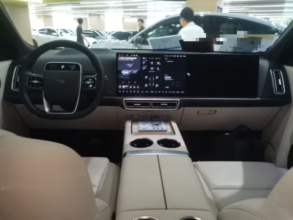 Li Auto L9 2022, 17000 км, за 41779 USD - фото 13