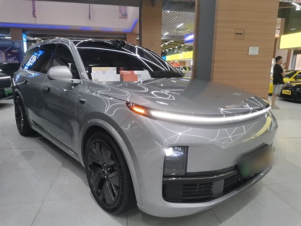Li Auto L9 2022, 17000 км, за 41779 USD
