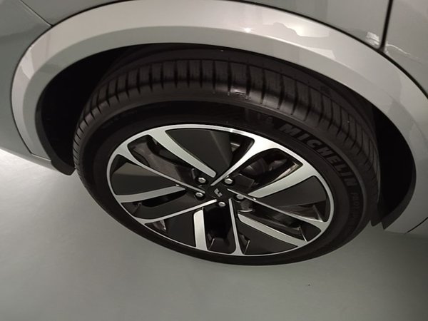 Li Auto L9 2022, 46400 км, за 40171 USD - фото 10