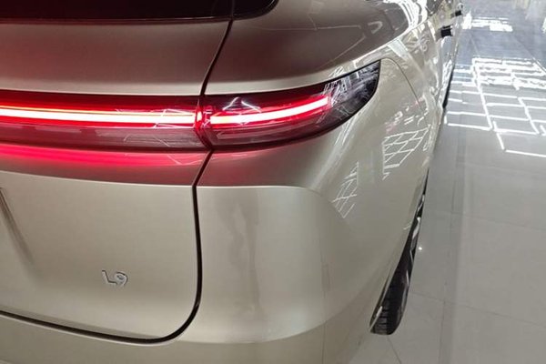 Li Auto L9 2022, 83699 км, за 36821 USD - фото 10