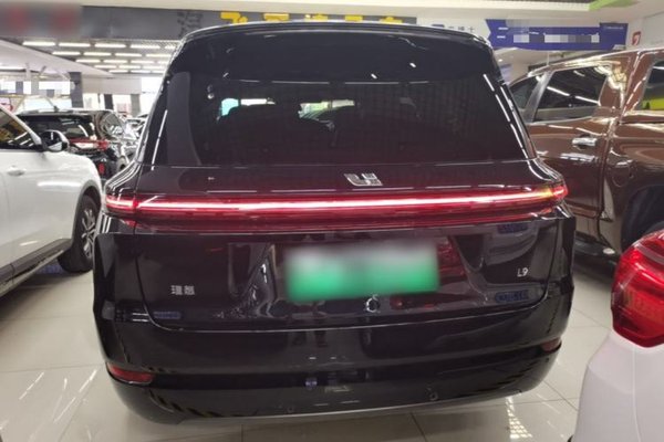 Li Auto L9 2023, 40100 км, за 43235 USD