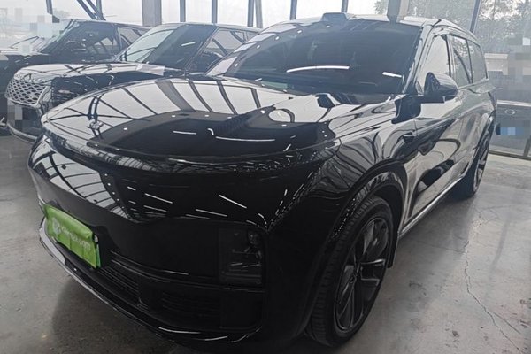 Li Auto L9 · 2024 год