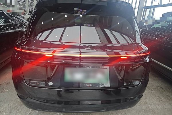 Li Auto L9 2024, 26300 км, за 48266 USD