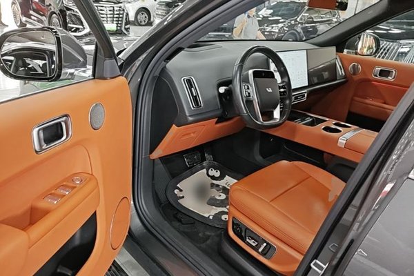 Li Auto L9 2024, за 46370 USD - фото 19