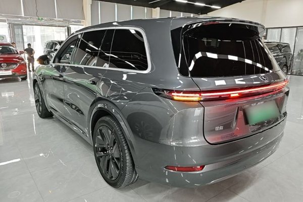 Li Auto L9 2024, за 46370 USD