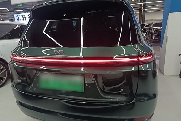 Li Auto L9 2024, 27900 км, за 48669 USD