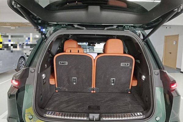 Li Auto L9 2024, 29700 км, за 47029 USD