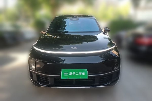 Li Auto L9 2025, 10300 км, за 50207 USD