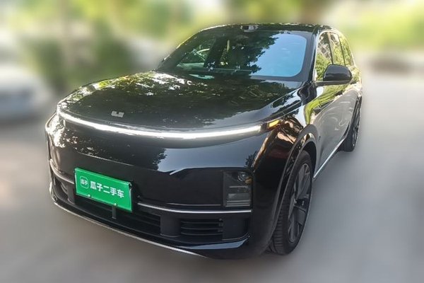 Li Auto L9 · 2025 год