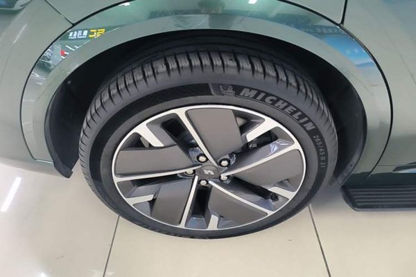 Li Auto L9 2025, 4100 км, за 53442 USD - фото 16
