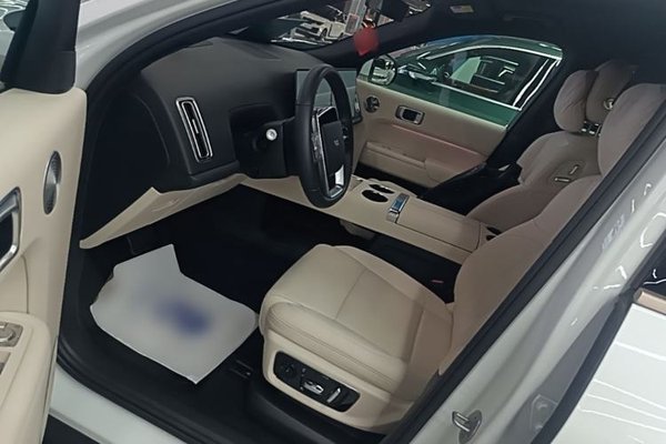 Li Auto L9 2025, 10900 км, за 53134 USD - фото 19
