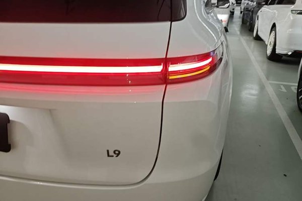 Li Auto L9 2025, 2600 км, за 53650 USD - фото 9