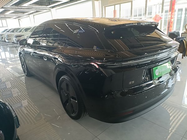 Li Auto Li Auto i6 2025, 10000 км, за 36611 USD